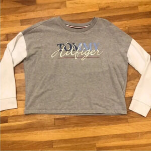 Tommy Hilfiger Gray Logo Sweatshirt Long Sleeve Cropped Boxy Fit Size Medium